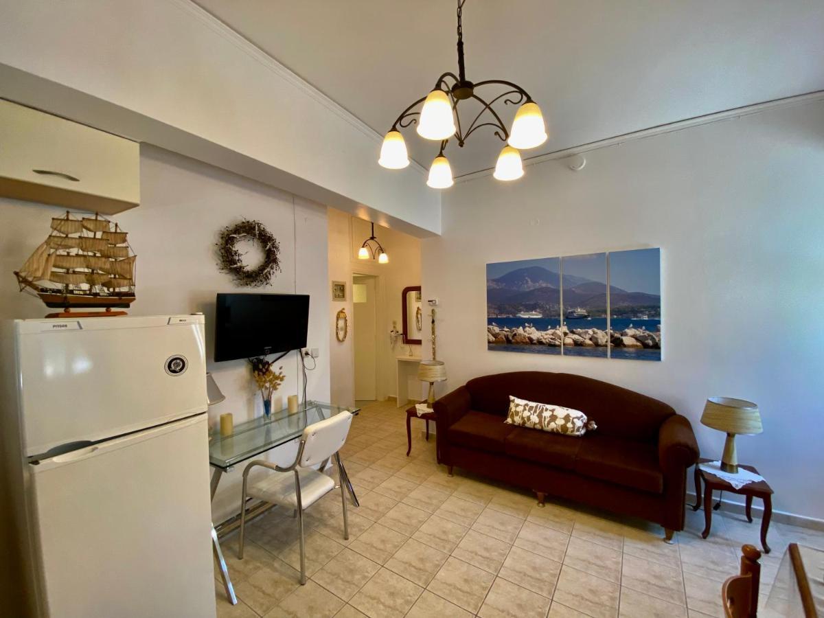 Gallery Apartments Lixouri Exterior photo