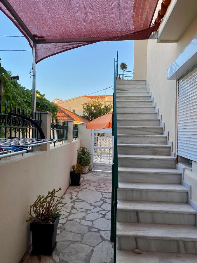 Gallery Apartments Lixouri Exterior photo