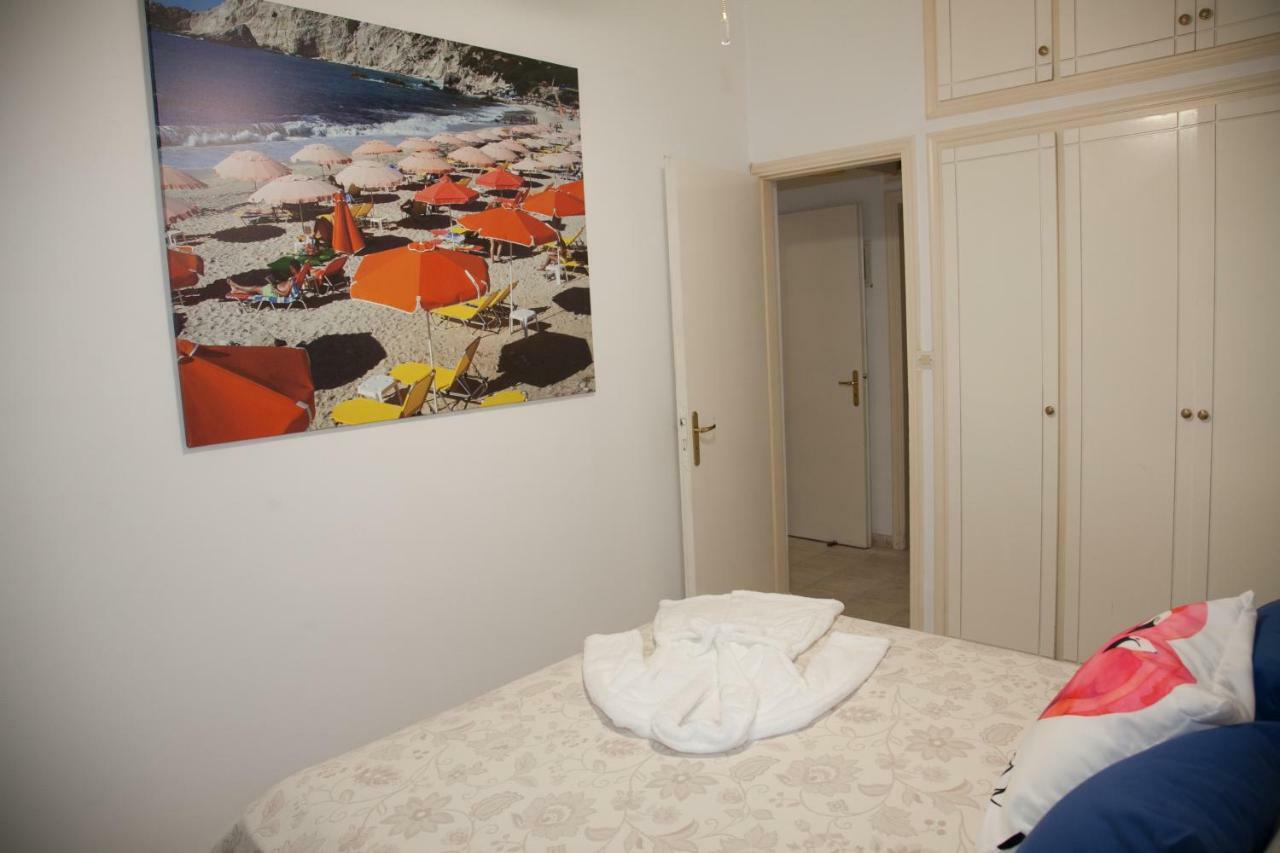 Gallery Apartments Lixouri Exterior photo